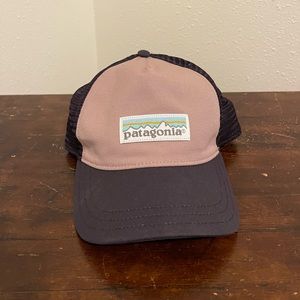 PATAGONIA Women's Pastel P-6 Label Layback Trucker Hat #38294 purple and pink.